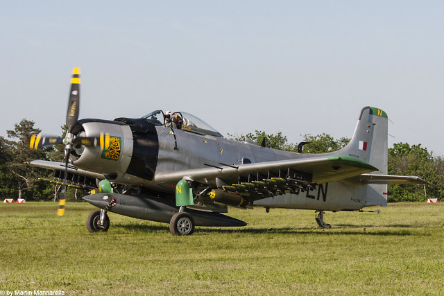 Douglas_AD4N_Skyraider_1.jpg